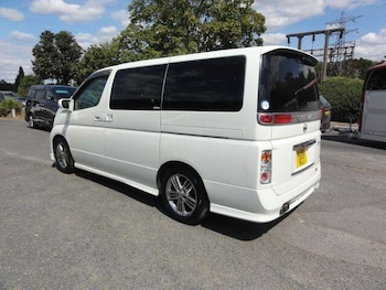 Used Nissan Elgrand 2006 for sale - 79464387: Photo
