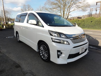 Used Toyota Vellfire 2014 for sale - 77883306: Photo