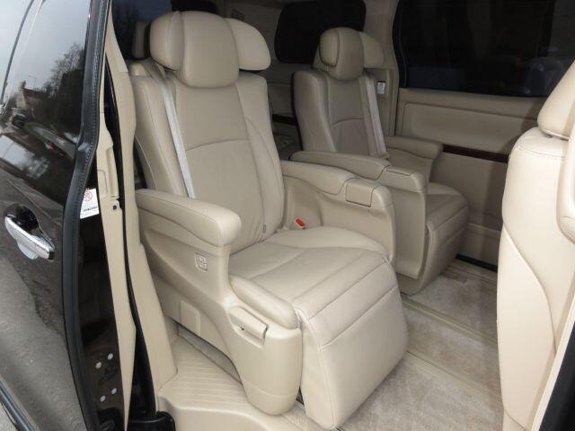 Used Toyota Vellfire 2009 for sale - 77119820: Photo 2