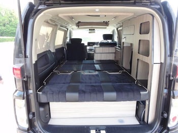 Used Nissan Elgrand 2005 for sale - 78384303: Photo