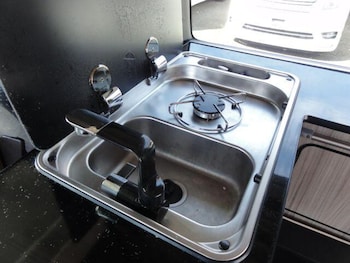 Used Nissan Elgrand 2005 for sale - 78384303: Photo