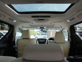 Used Toyota Vellfire 2016 for sale - 79577159: Photo