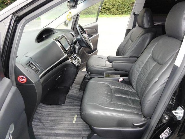 Used Toyota Estima 2015 for sale - 76246776: Photo 17