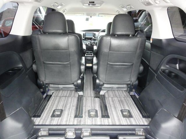 Used Toyota Estima 2015 for sale - 76246776: Photo 8