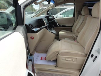 Used Toyota Alphard 2013 for sale - 79464335: Photo