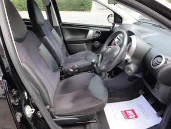 Used Toyota AYGO 2013 for sale - 79362401: Photo
