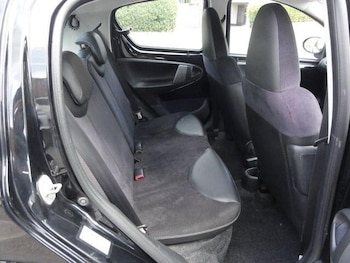 Used Toyota AYGO 2013 for sale - 79362401: Photo