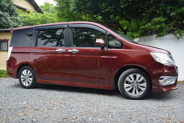 Used Honda Stepwagon for sale - 76121261: Photo 3
