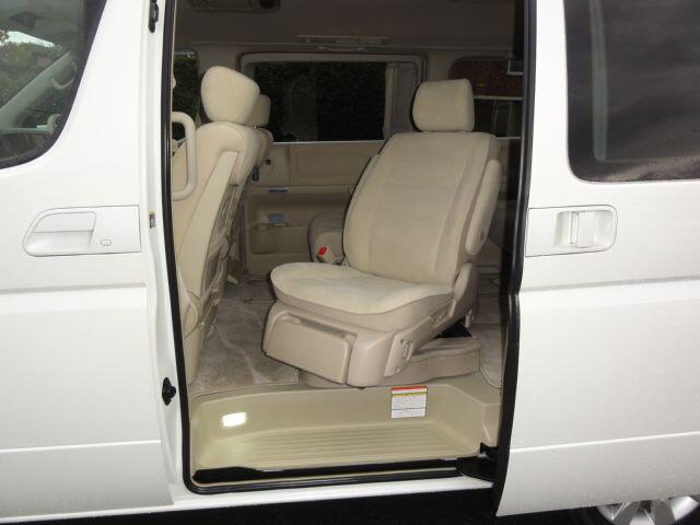 Used Nissan Elgrand for sale - 76992404: Photo 23