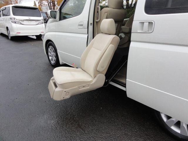Used Nissan Elgrand for sale - 76992404: Photo 26