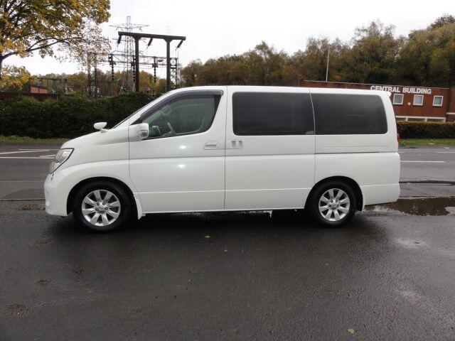 Used Nissan Elgrand for sale - 76992404: Photo 4