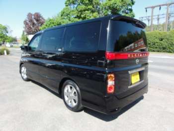 Used Nissan Elgrand 2009 for sale - 74533766: Photo