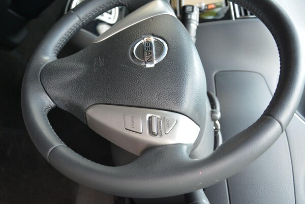 Used Nissan Serena for sale - 76151767: Photo 22