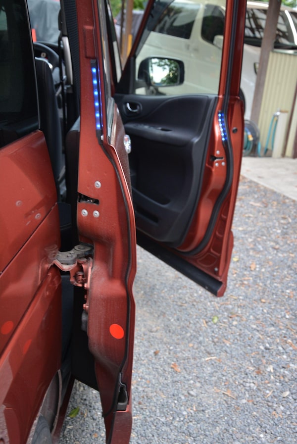 Used Nissan Serena for sale - 76151767: Photo 25