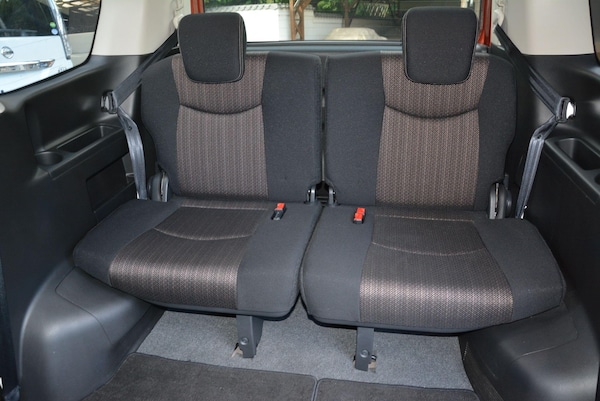 Used Nissan Serena for sale - 76151767: Photo 3