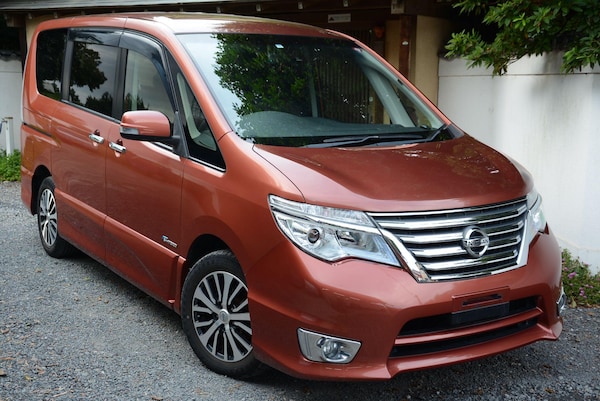 Used Nissan Serena for sale - 76151767: Photo 5