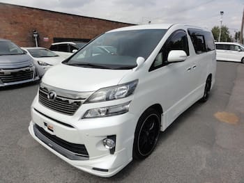 Used Toyota Vellfire 2014 for sale - 79645292: Photo