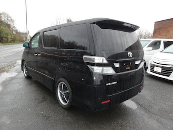 Used Toyota Vellfire 2010 for sale - 78923921: Photo
