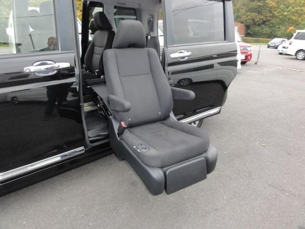 Used Honda Stepwagon for sale - 76349389: Photo 15