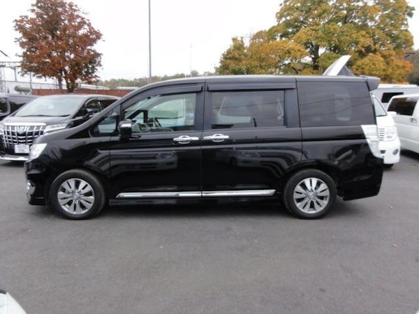 Used Honda Stepwagon for sale - 76349389: Photo 8