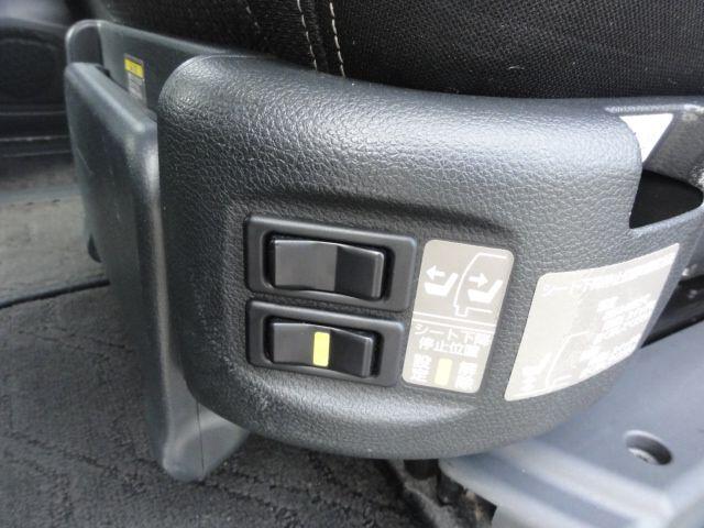 Used Nissan Serena 2015 for sale - 76151344: Photo 24