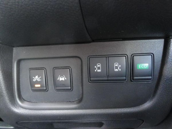 Used Nissan Serena for sale - 76151344: Photo 25