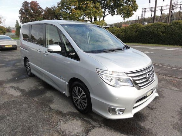 Used Nissan Serena for sale - 76151344: Photo 5