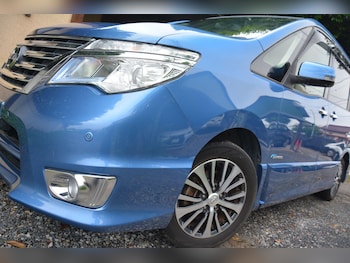 Used Nissan Serena 2015 for sale - 75928217: Photo