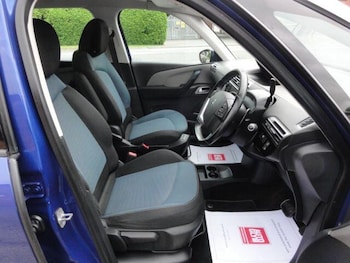 Used Citroen Grand C4 Picasso 2016 for sale - 78684437: Photo