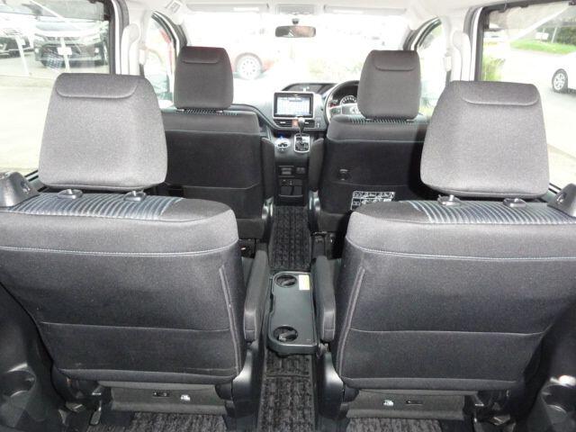 Used Toyota Voxy for sale - 77824749: Photo 13