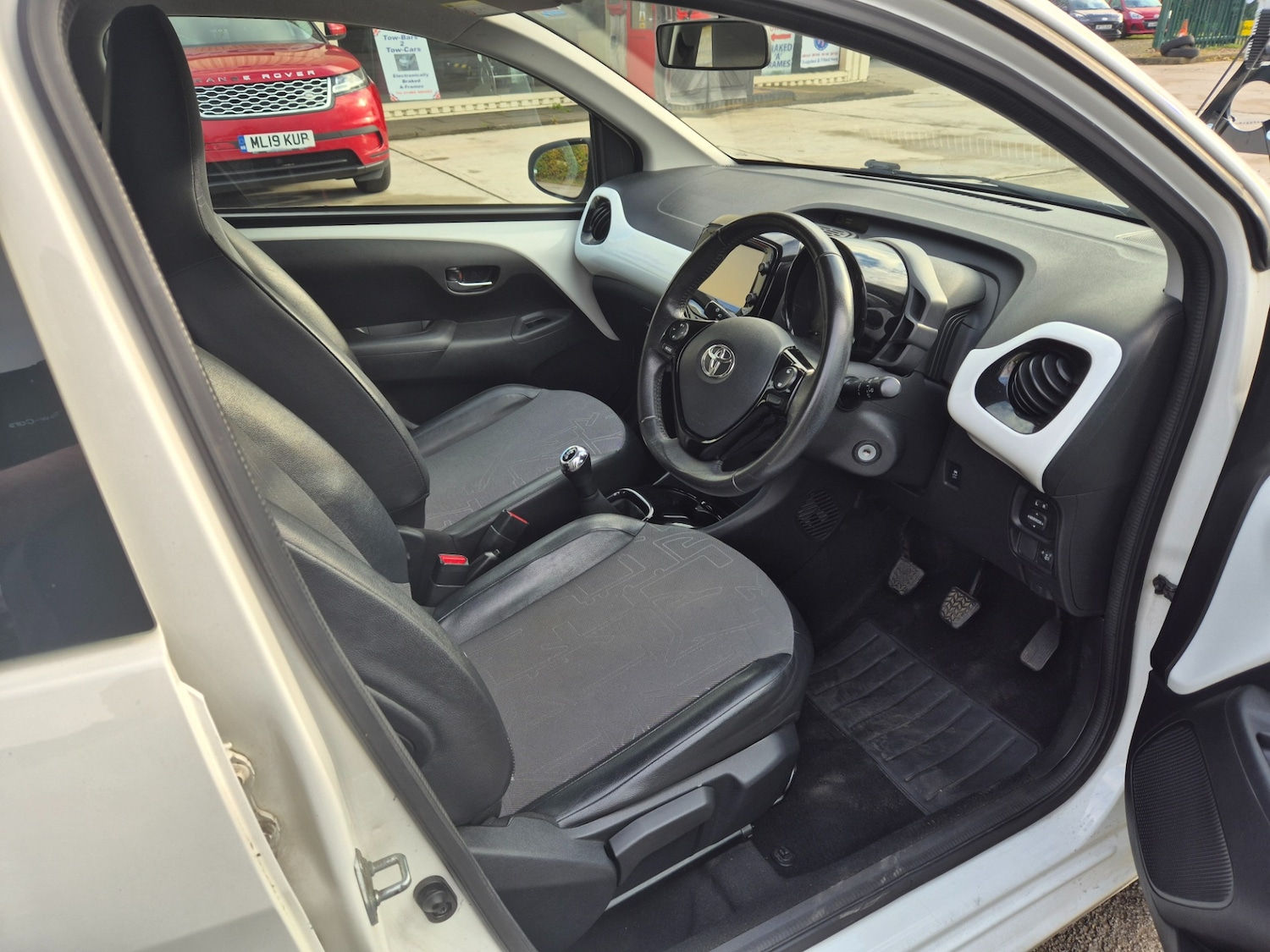 Used Toyota AYGO 2015 for sale - 77845090: Photo 8