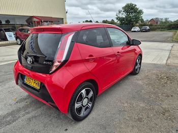 Used Toyota AYGO 2017 for sale - 75627068: Photo
