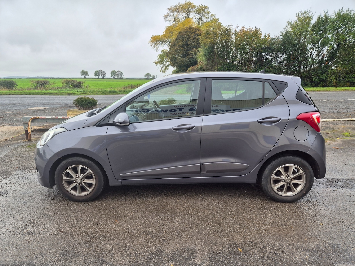 Used Hyundai i10 2014 for sale - 76319373: Photo 7