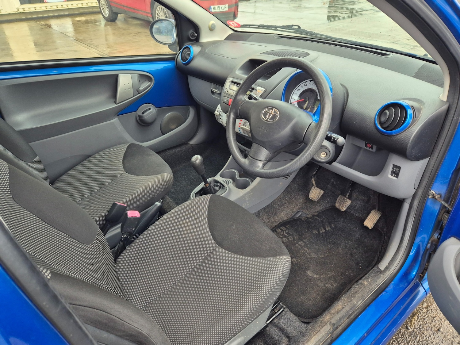 Used Toyota AYGO 2010 for sale - 77529808: Photo 9