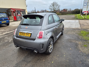 Used Abarth 595 2015 for sale - 76776287: Photo