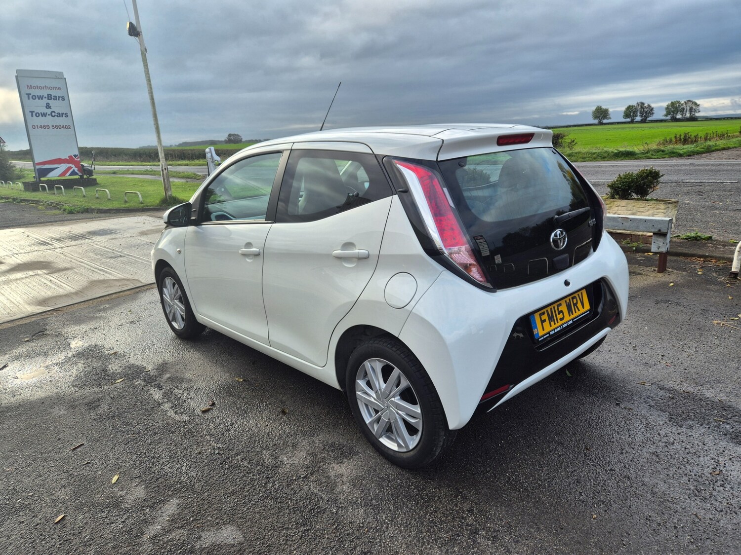 Used Toyota AYGO 2015 for sale - 76329103: Photo 6