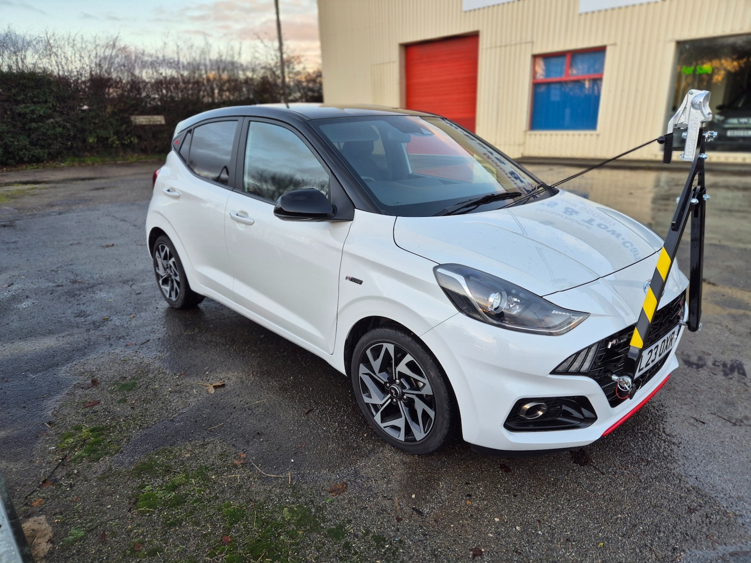 Used Hyundai i10 2023 for sale - 76692837: Photo 2