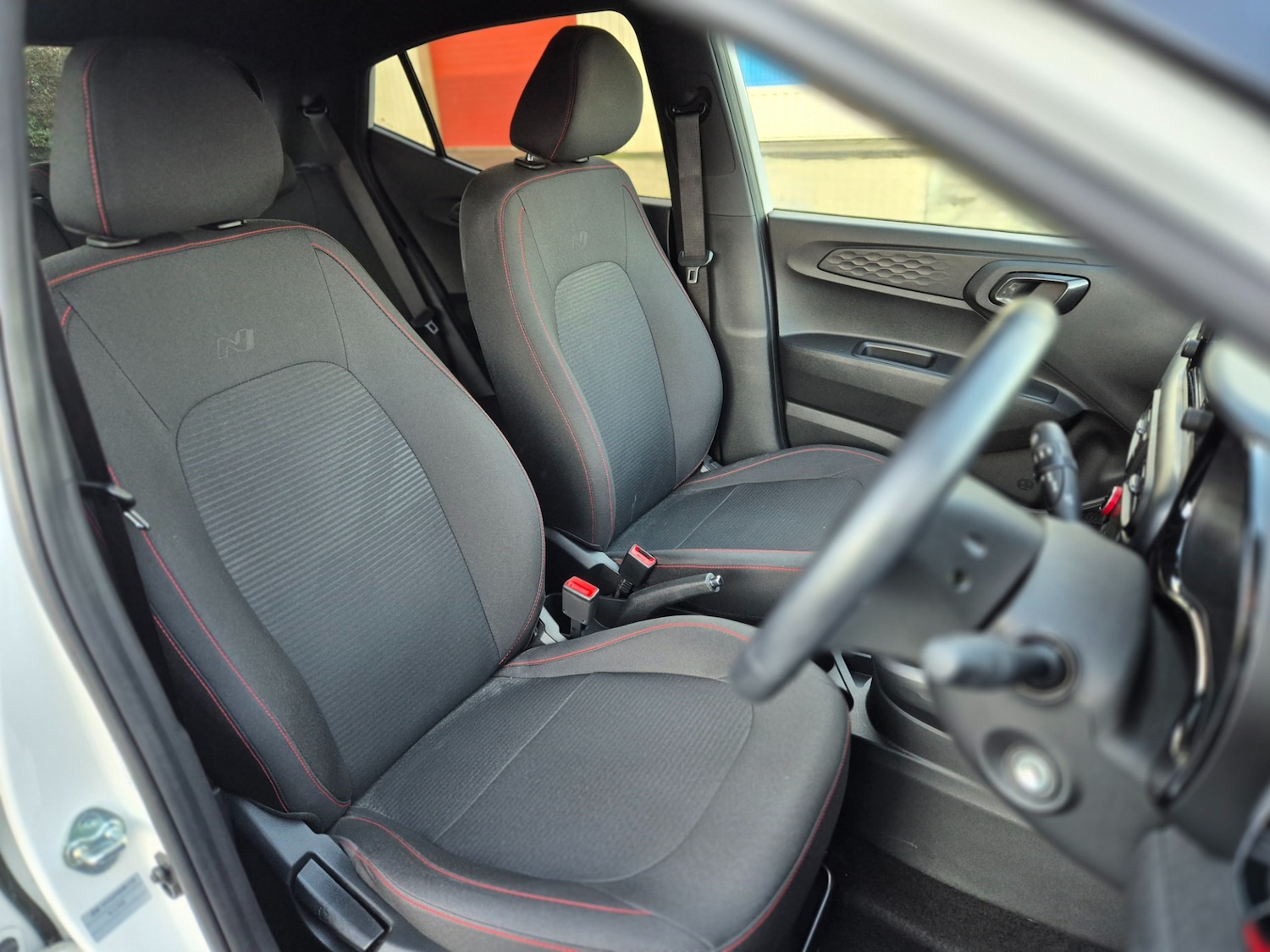 Used Hyundai i10 2023 for sale - 76692837: Photo 9