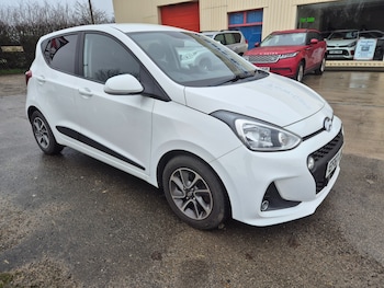 Used Hyundai i10 2017 for sale - 77500697: Photo