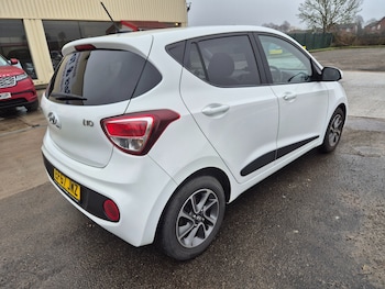 Used Hyundai i10 2017 for sale - 77500697: Photo