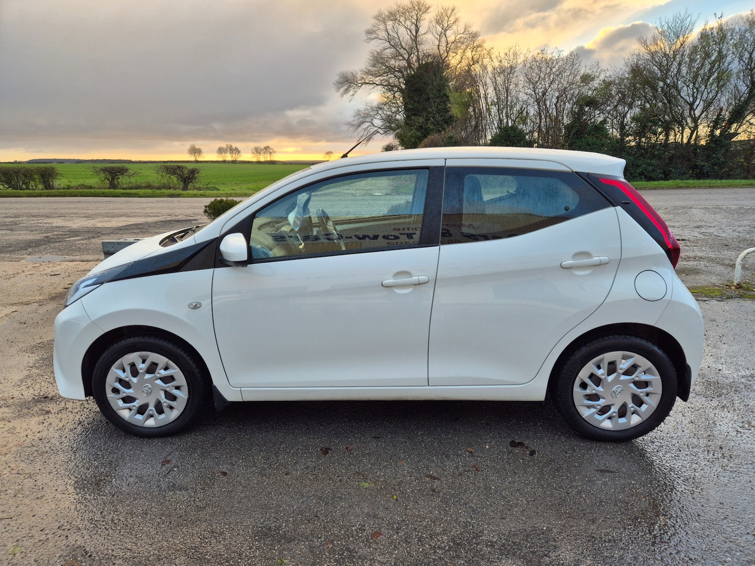 Used Toyota AYGO 2019 for sale - 76692685: Photo 6