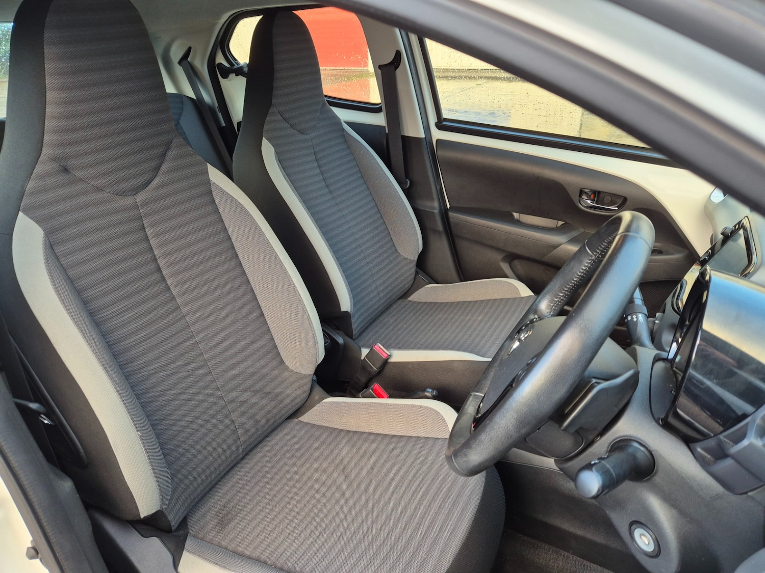 Used Toyota AYGO 2019 for sale - 76692685: Photo 7