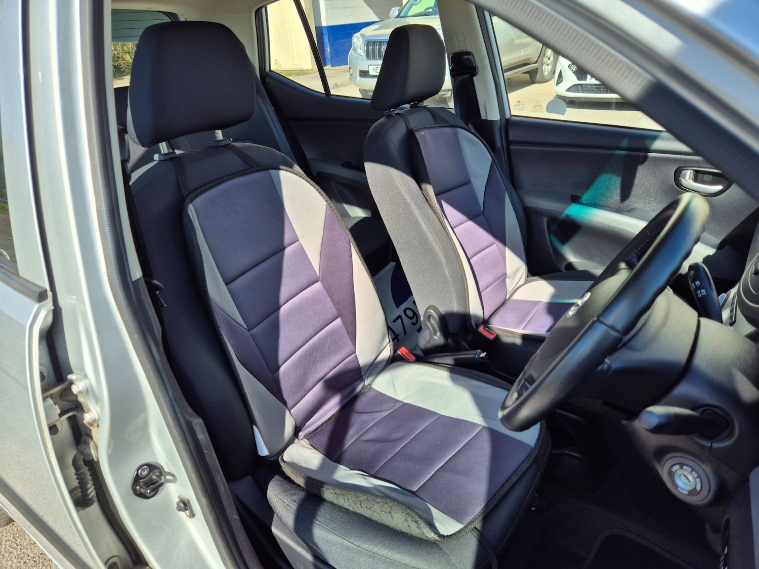 Used Hyundai i10 2010 for sale - 77930560: Photo 10