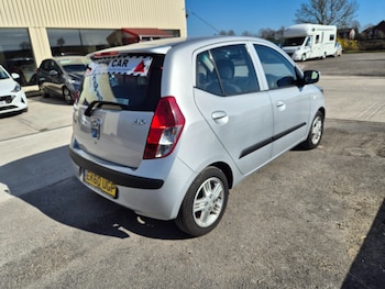 Used Hyundai i10 2010 for sale - 77930560: Photo