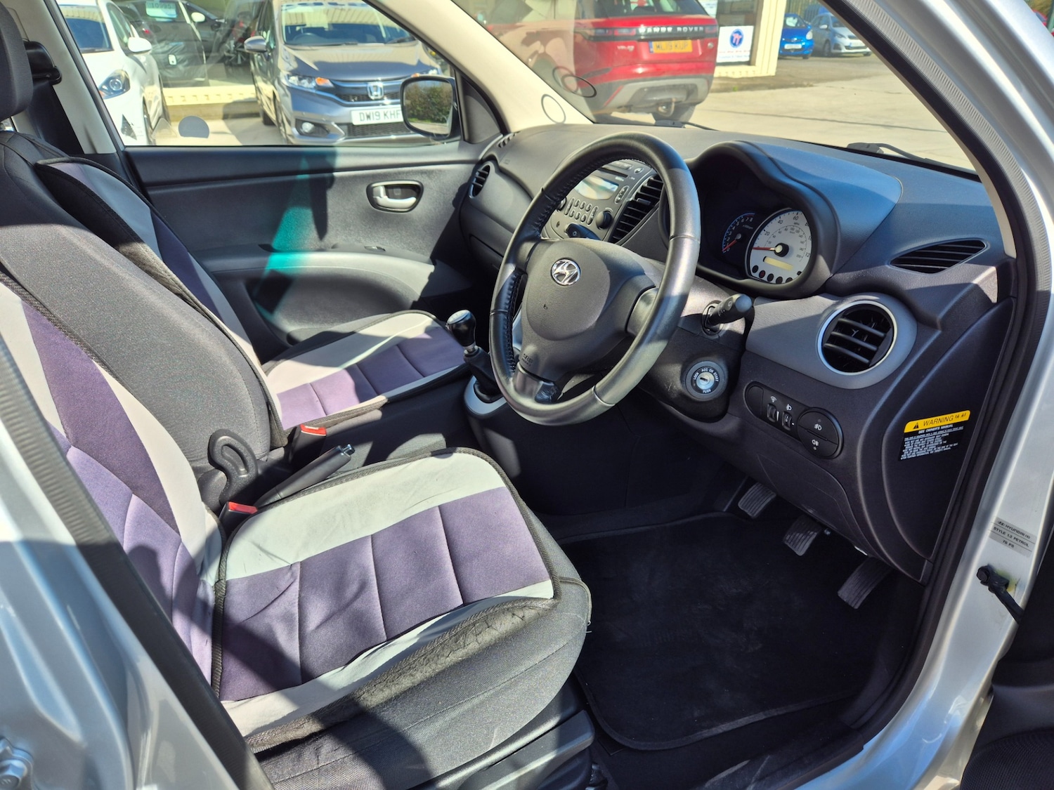 Used Hyundai i10 2010 for sale - 77930560: Photo 9