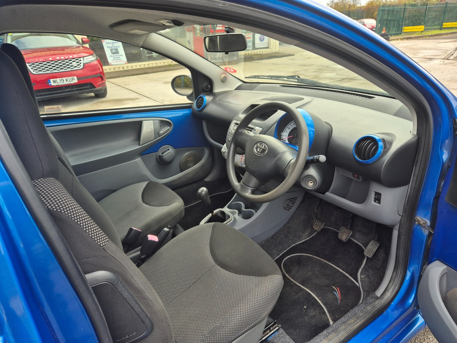 Used Toyota AYGO 2009 for sale - 76329098: Photo 9