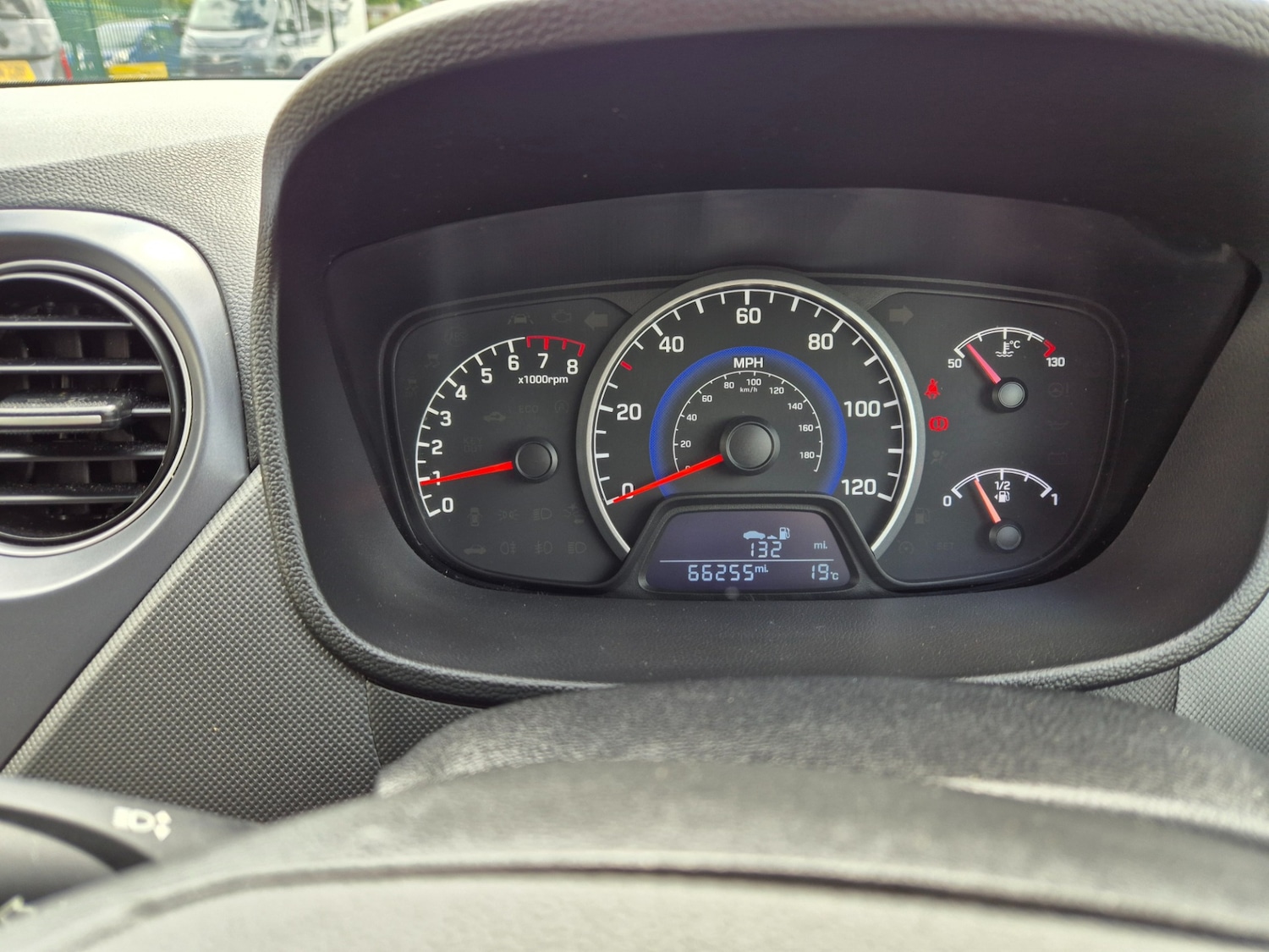 Used Hyundai i10 2018 for sale - 77135087: Photo 10