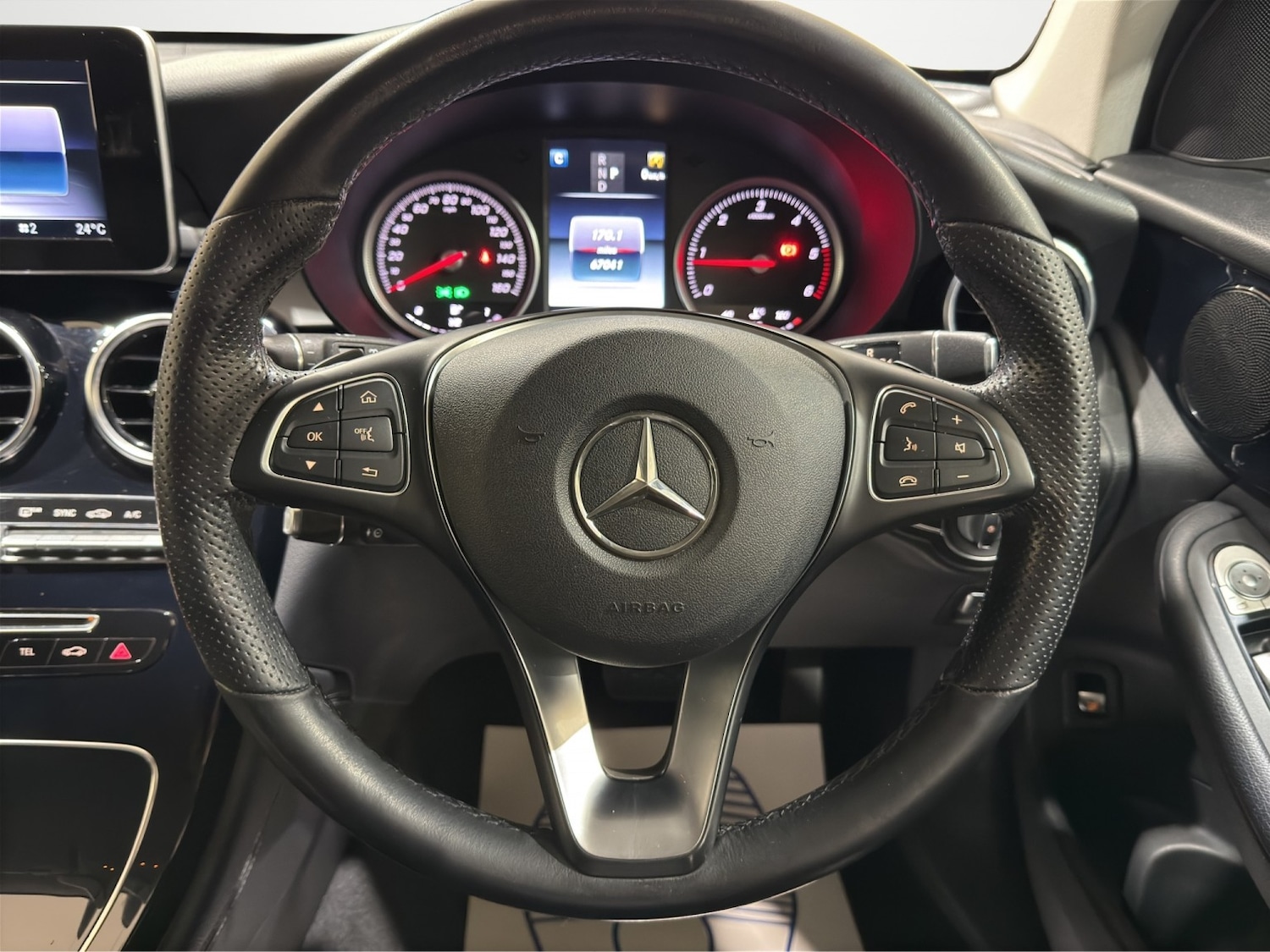 Used Mercedes-Benz GLC 2018 for sale - 76431043: Photo 19