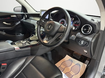 Used Mercedes-Benz GLC 2018 for sale - 76431043: Photo