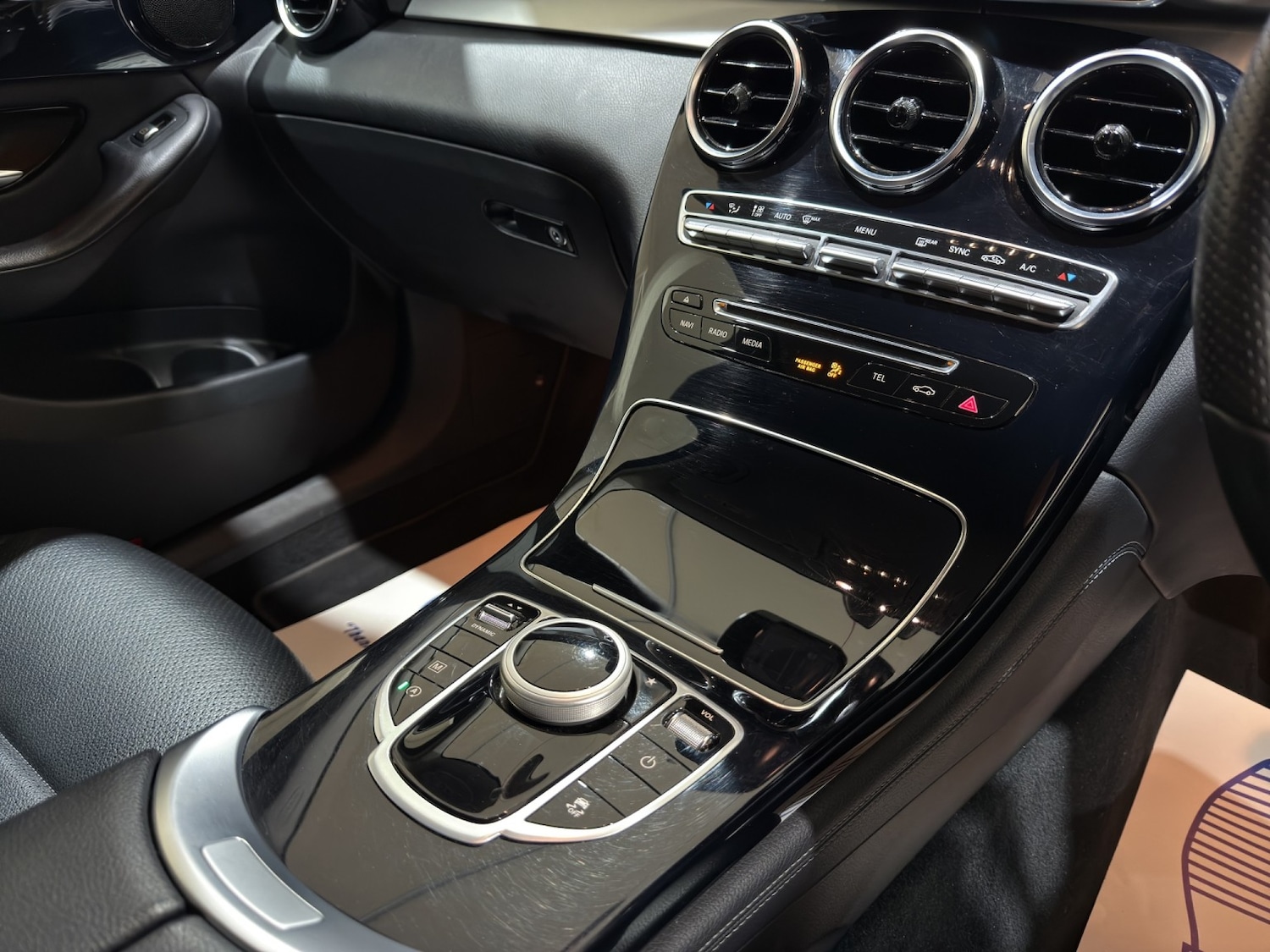 Used Mercedes-Benz GLC 2018 for sale - 76431043: Photo 5